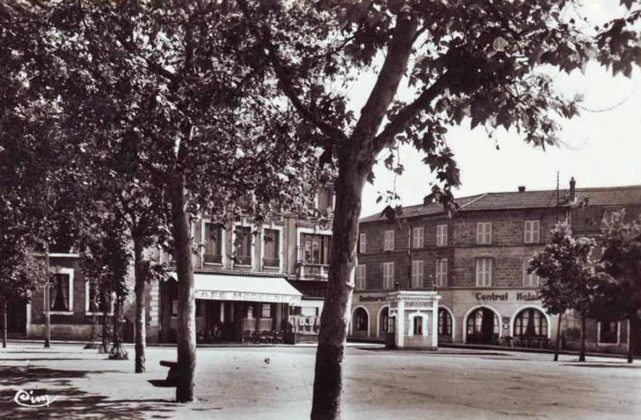 Place de l'hôtel de ville